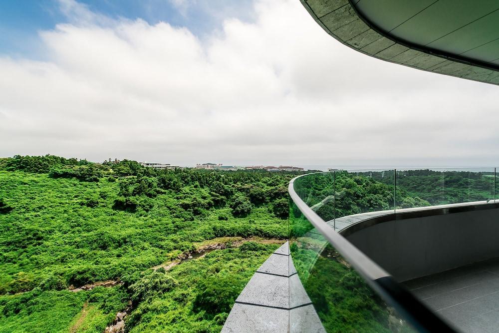 Hidden Cliff Hotel And Nature Seogwipo Esterno foto