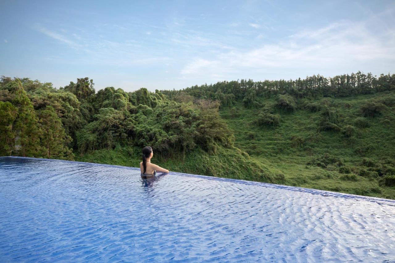 Hidden Cliff Hotel And Nature Seogwipo Esterno foto
